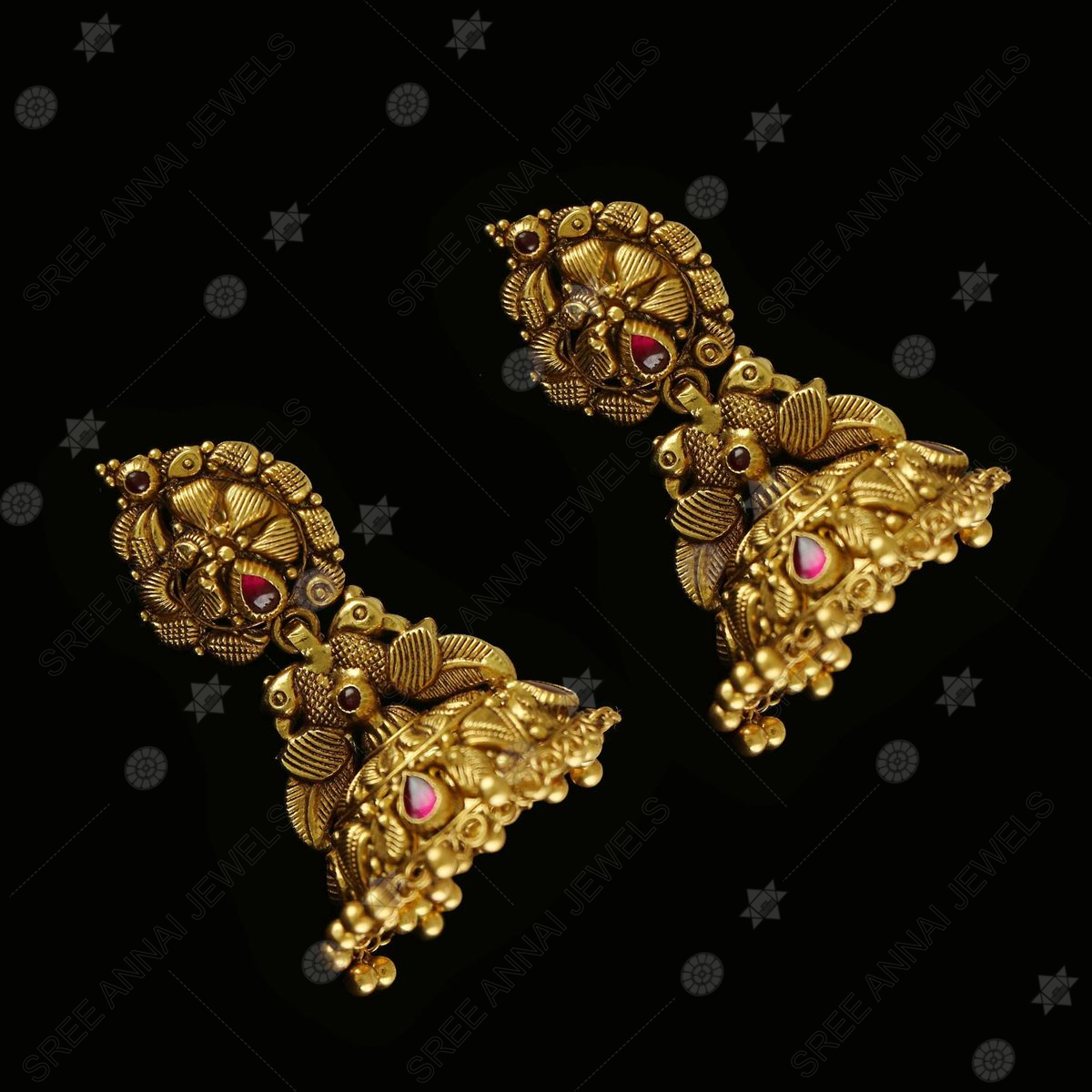 22 kt gold antique jimikki