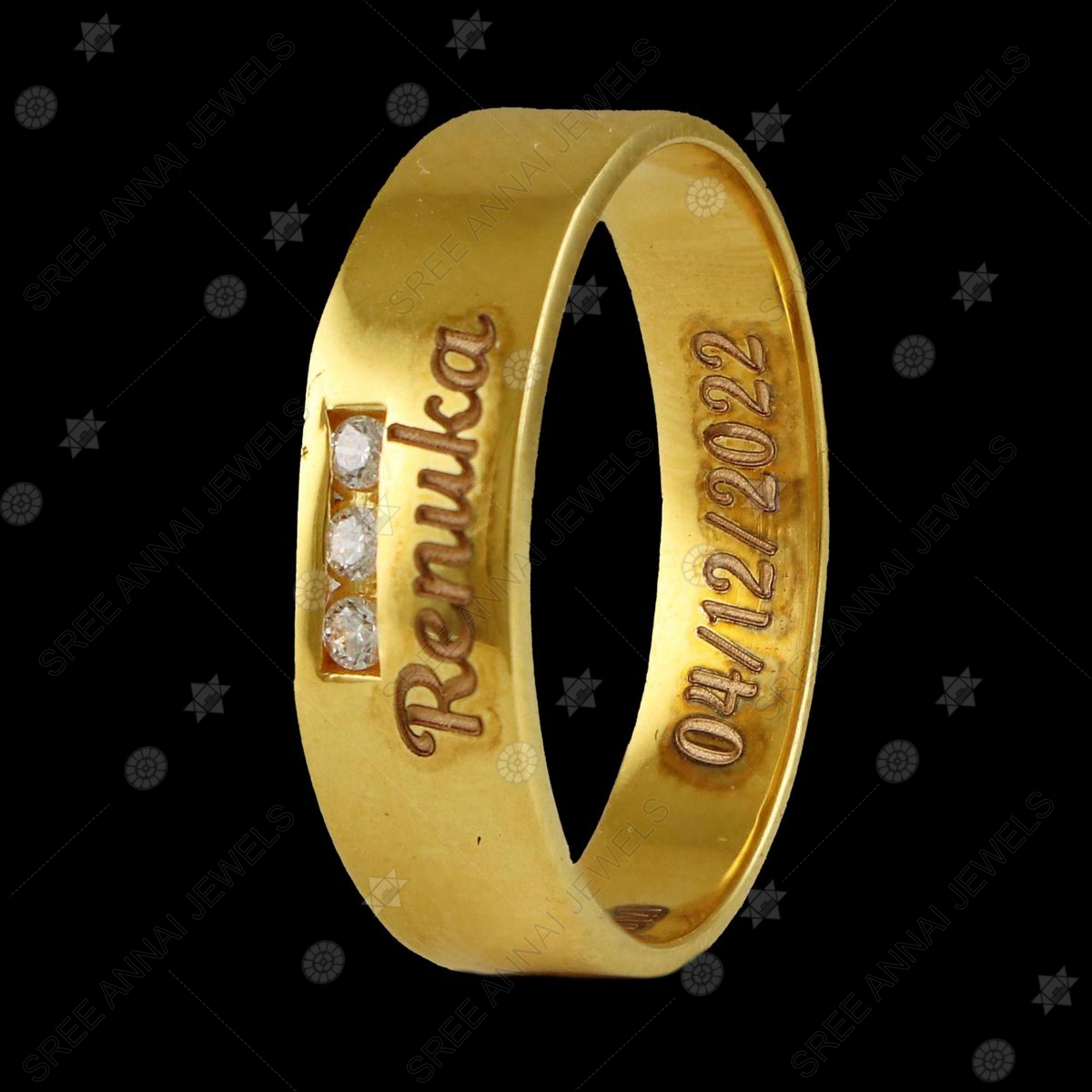 300+ Gold Ring for Men at Candere by Kalyan Jewellers.